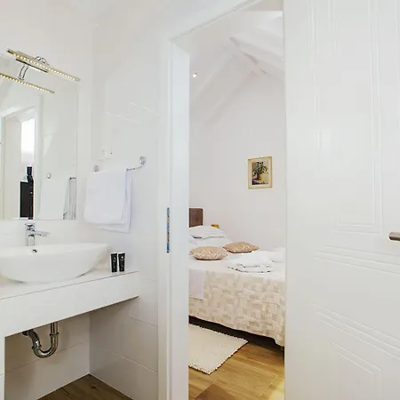 ホテル Heritage Dea Hvar 4*