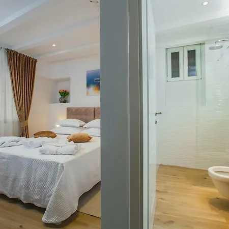 Heritage Dea Hvar フヴァル