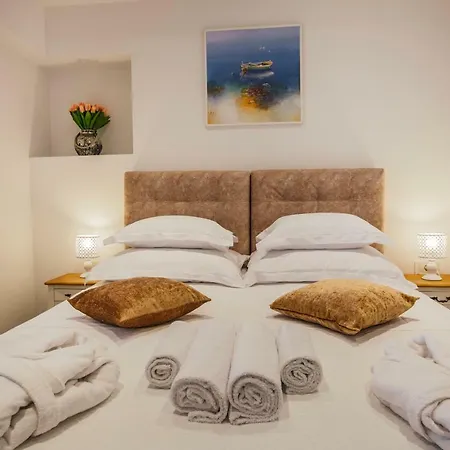 Heritage Dea Hvar ホテル フヴァル