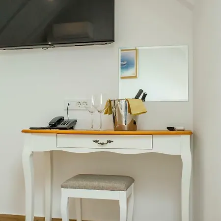 ホテル Heritage Dea Hvar フヴァル