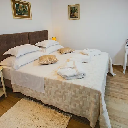 ホテル Heritage Dea Hvar フヴァル