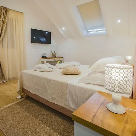 ホテル Heritage Dea Hvar 4*