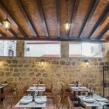 Heritage Dea Hvar 4* フヴァル