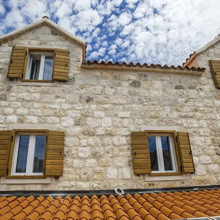 Heritage Dea Hvar Hotel 4*