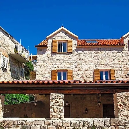 Heritage Dea Hvar Hotel
