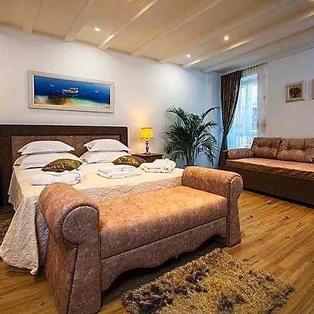 Heritage Dea Hvar 4*