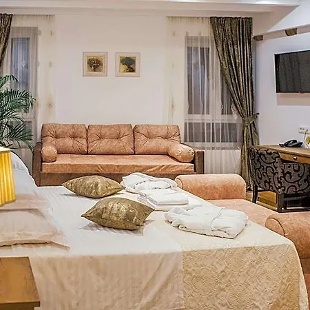Heritage Dea Hvar Hotel 4*