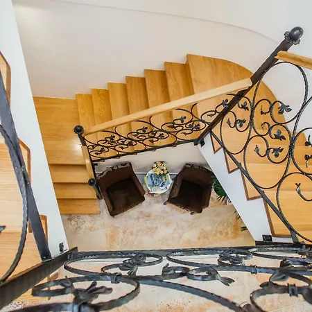 فندق Heritage Dea Hvar هفار