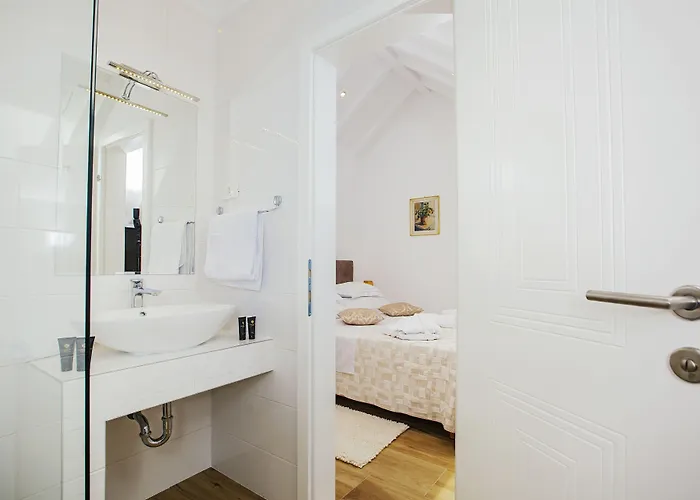 Hotel Heritage Dea Hvar 4*