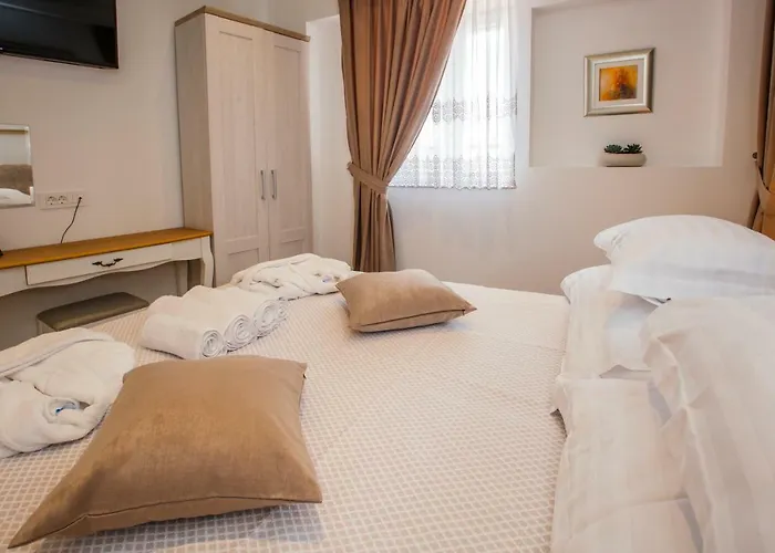 Heritage Dea Hvar Hotel 4*