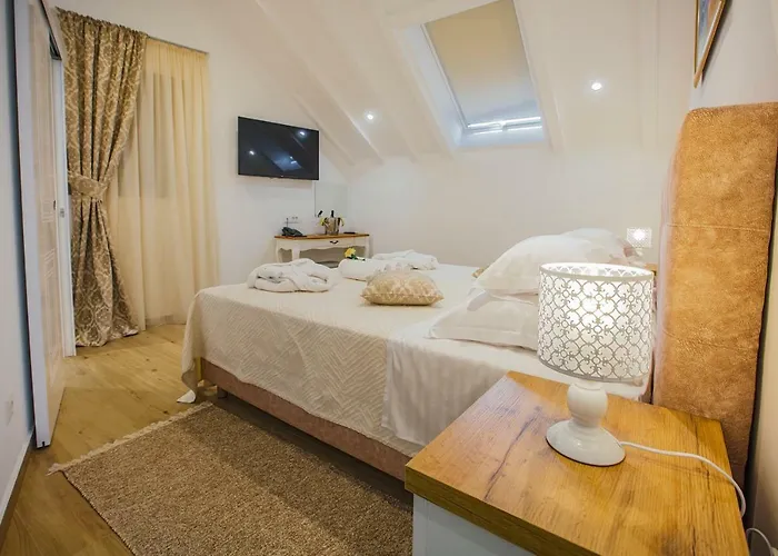 Hotel Heritage Dea Hvar 4*