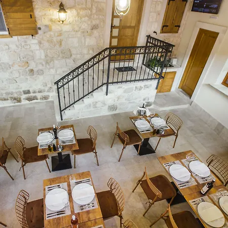 Heritage Dea Hvar Hotel