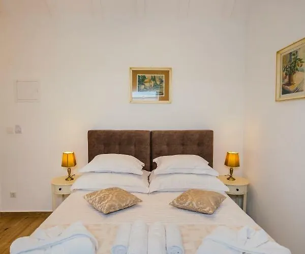 Heritage Dea Hvar Hotel 4*